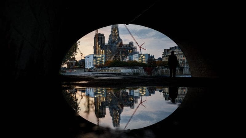 Parigi, Notre Dame svelerà la sua nuova guglia entro Natale. Ma l’interno non sarà pronto per i Giochi