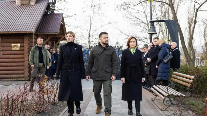 Da sinistra: la moglie di Volodymyr Zelensky, il presidente dell'Ucraina e la presidente della Moldavia Maia Sandu.
