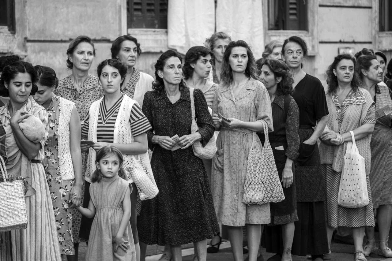 Paola Cortellesi in una scena di 'C'&egrave; ancora domani'
