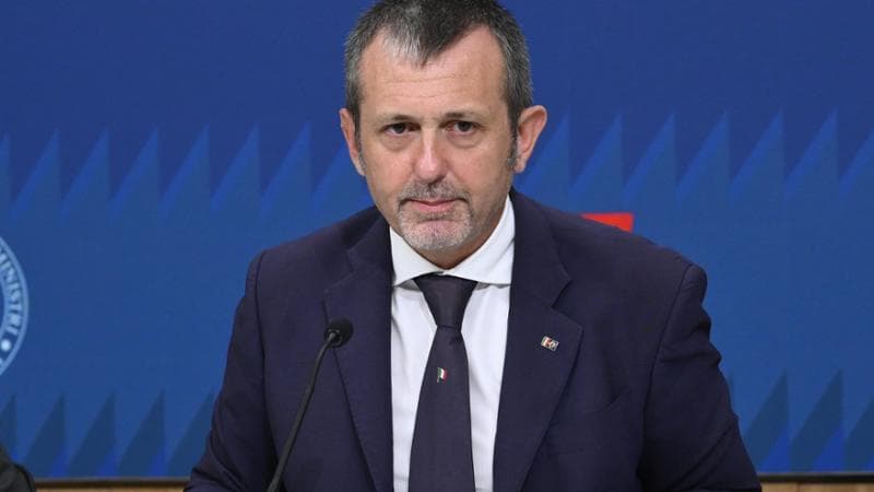 Toghe | Il sottosegretario Delmastro chieda che venga ripristinata la scorta alla gip Attura