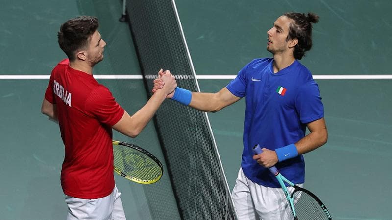 Coppa Davis, Musetti cede a Kecmanovic in tre set: Serbia-Italia 1-0