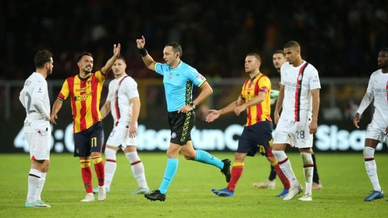 Lecce-Milan, il gol di Piccoli al 94’: la sentenza nella chiamata del Var, ecco il perché dell’annullamento
