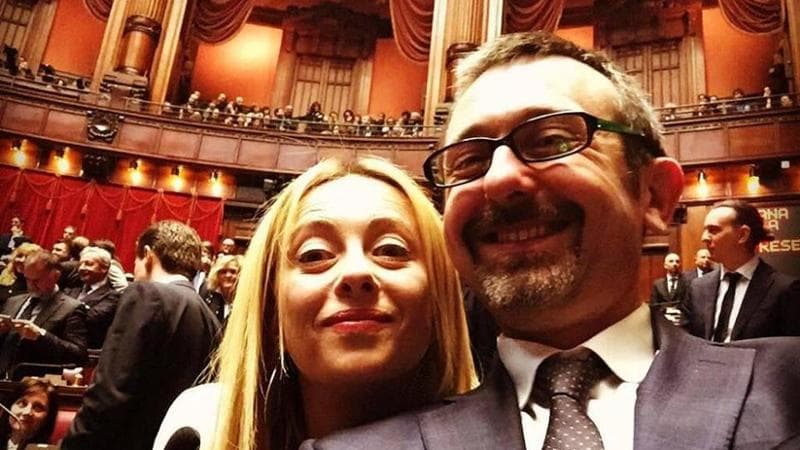 &nbsp;Andrea Delmastro Delle Vedove insieme a Giorgia Meloni
