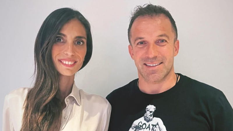 Emanuela Perinetti insieme ad Alessandro Del Piero
