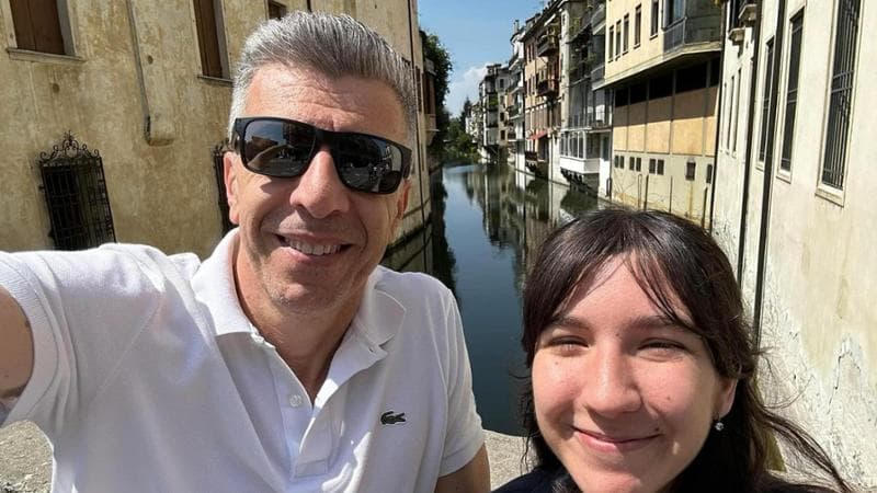 Giulia Cecchettin, uccisa da Filippo Turetta, con il padre
