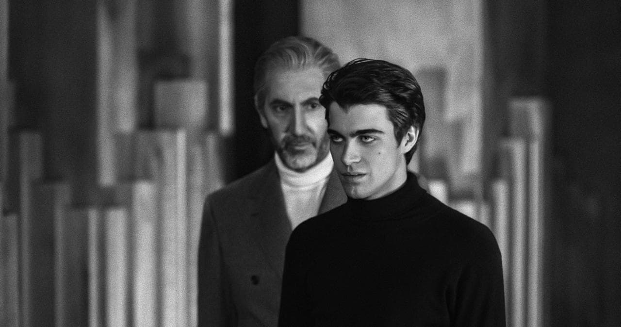 'Diabolik chi sei?', nella foto: in primo piano&nbsp;Lorenzo Zurzolo, dietro Paolo Calabresi&nbsp;&nbsp;
