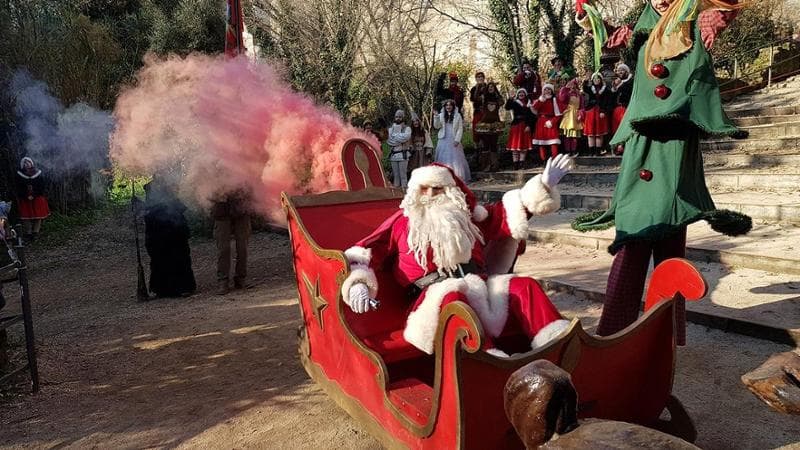 “Bambini, Babbo Natale non esiste”. Che crudeltà spegnere i sogni che ci insegnano a stare al mondo