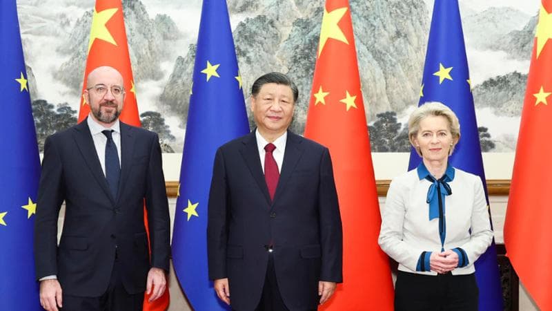 Dall’Ucraina all’export, i leader Ue in visita da Xi. E sull’uscita dell’Italia la Cina dice: “La Via della Seta è un’iniziativa di successo”