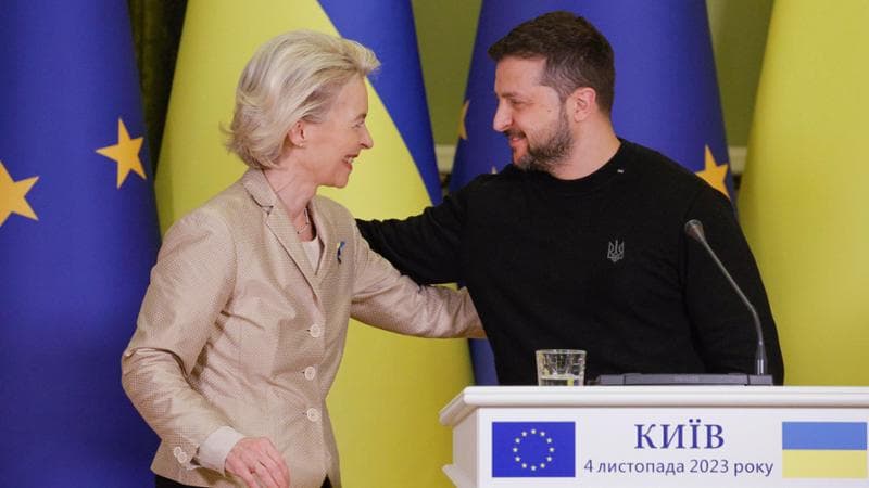 Soldi subito, adesione poi. La Ue prova a salvare l’Ucraina dai ricatti di Orbán