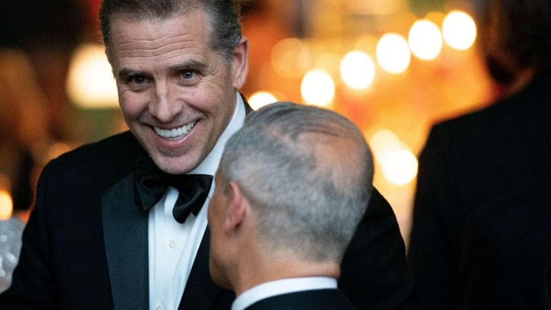 Nuove accuse per Hunter Biden: “Donne, droghe e viaggi: ha speso milioni per una vita stravagante invece di pagare le tasse”. Rischia 17 anni di carcere