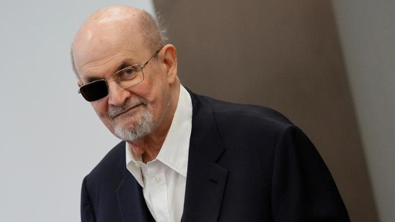 Salman Rushdie
