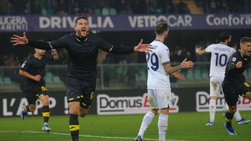 Henry esulta dopo il gol del pari
