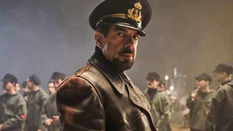 Veronesi e De Angelis: “Quelle divise naziste una grottesca offesa al nostro Comandante”
