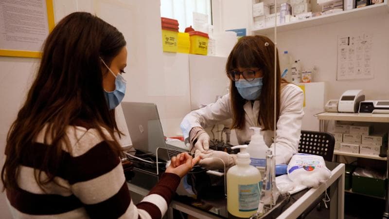 Dagli esami antidroga al kit per la fertilità, la corsa ai test fai da te. “Usateli solo se servono”