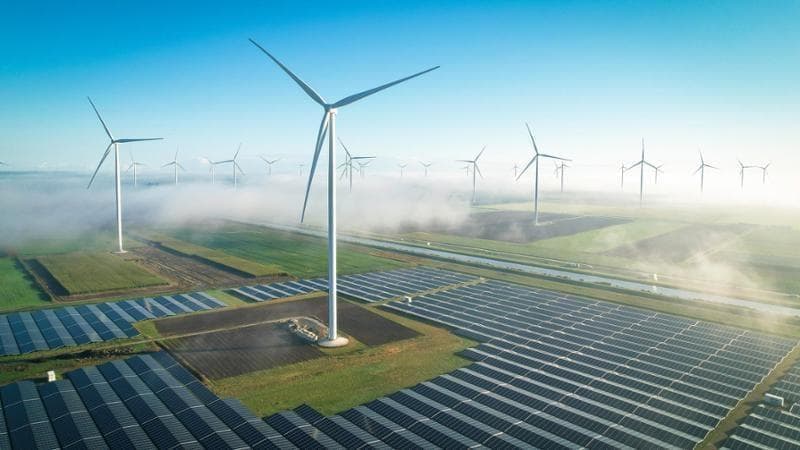 Bollette, crolla il prezzo dell’energia: ecco come le rinnovabili ci faranno spendere di meno