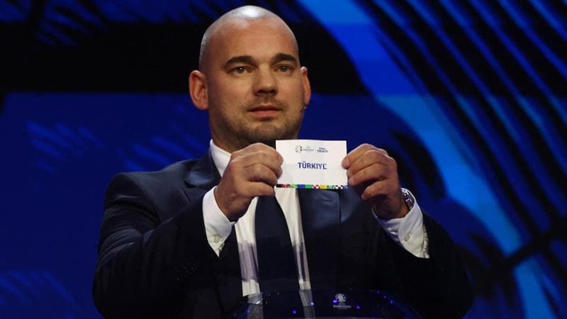 Wesley Sneijder al sorteggio dei prossimo Europei

