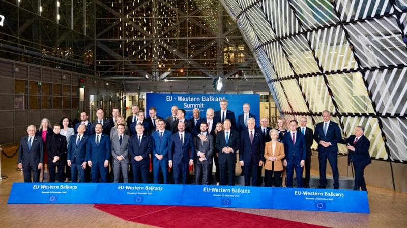 Foto di gruppo al vertice Ue-Balcani occidentali
