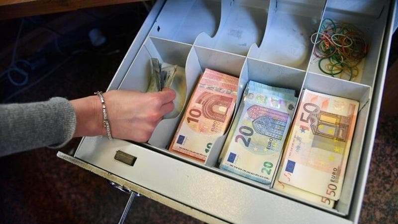 L’inflazione non spaventa gli italiani: crescono i risparmi delle famiglie