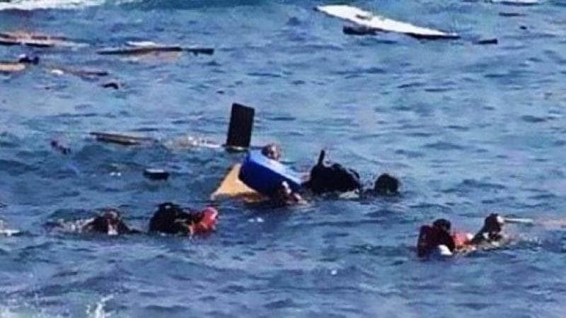 I migranti naufragati per ore in balìa di onde alte 2,5 metri. Frontex: “Avevamo avvisato quattro Paesi”. Ma nessuno è intervenuto