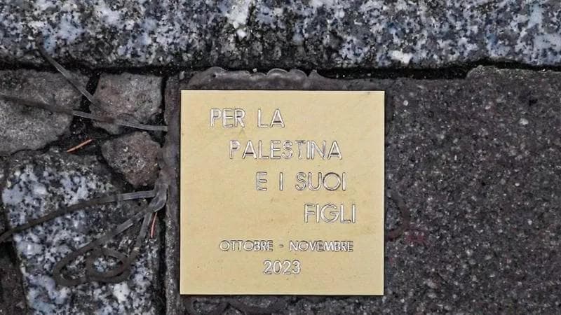 Pietre d’inciampo comparse in Veneto: il blitz della Digos nella sede CasaPound di Padova