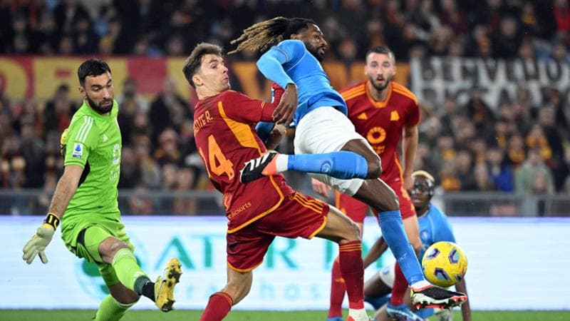 Le pagelle di Roma-Napoli: Llorente furbo, Lobotka compassato