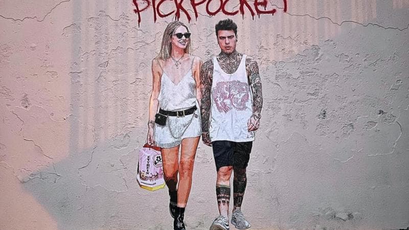 Fedez e Chiara Ferragni in un murale di EvyRein a Padova
