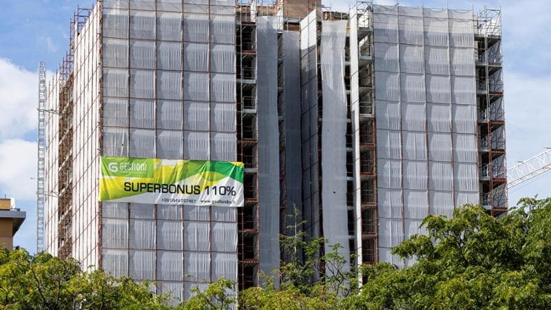 Superbonus, ipotesi decreto “Salva Famiglie”, ma solo per un condominio su tre