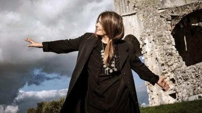 Nada: “La mia arte mi salva dal buio”
