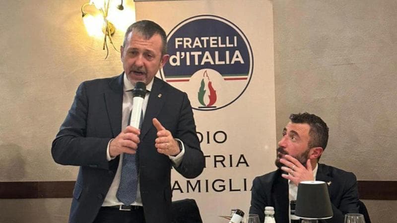 Emanuele Pozzolo (a destra) con Andrea Delmastro
