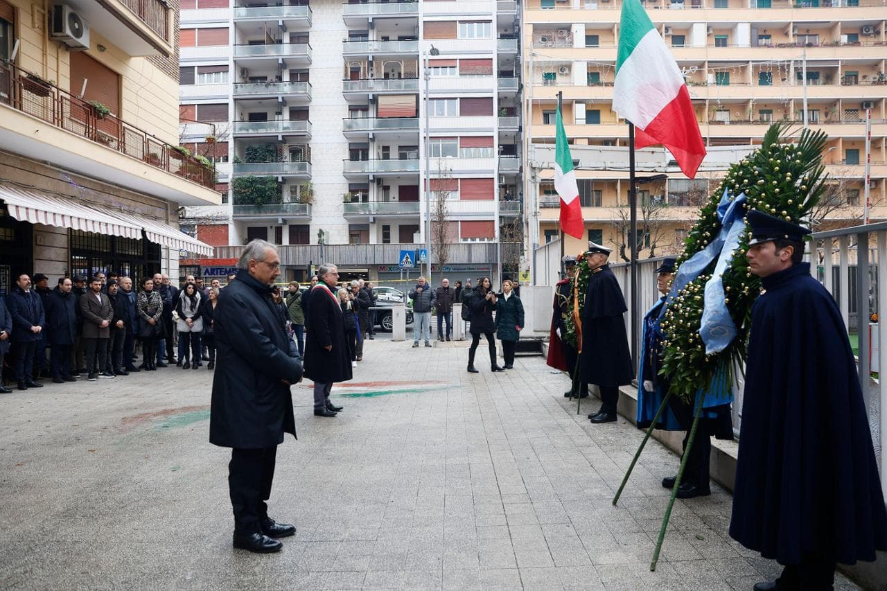 Il governatore Rocca con l'assessore Gotor in via Acca Larentia.&nbsp;Credit Lapresse/shutterstock
