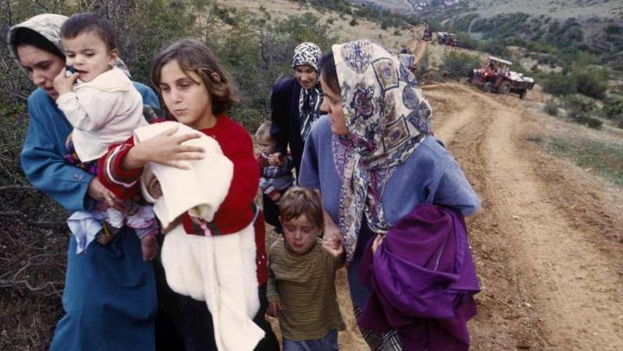 Lübnan'da giderek yaygınlaşan yoksulluk, hâlâ yalnızca Suriyelilerin değil, İsrail'le savaş riskleri nedeniyle Güney'den gelen göç dalgasının da etkisiyle körükleniyor