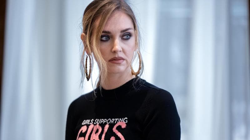 Chiara Ferragni e il caso Balocco, ecco tutti gli scambi di mail tra il team dell’influencer e l’azienda dolciaria: “Le vendite sono per pagare l’esorbitante cachet”