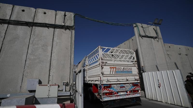 Una finestra sulla Striscia: Israele si difende dalle accuse con i camion degli aiuti
