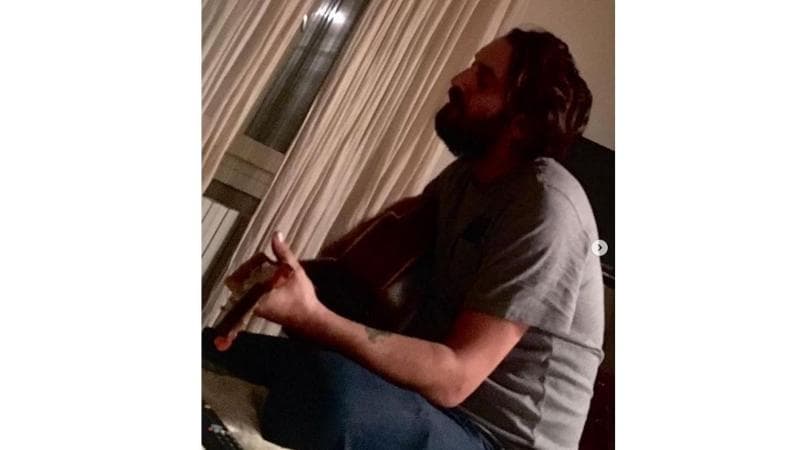 Cesare Cremonini, la confessione con foto: “Nel 2016 pesavo 100 kg, un periodo buio”