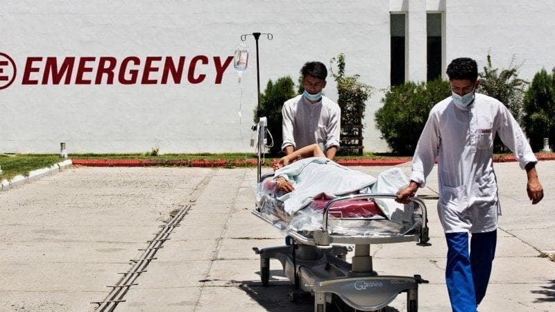 Afghanistan, l’anno nuovo è cominciato con altre violenze a catena: i bersagli degli attacchi terroristici sono contro la popolazione civile
