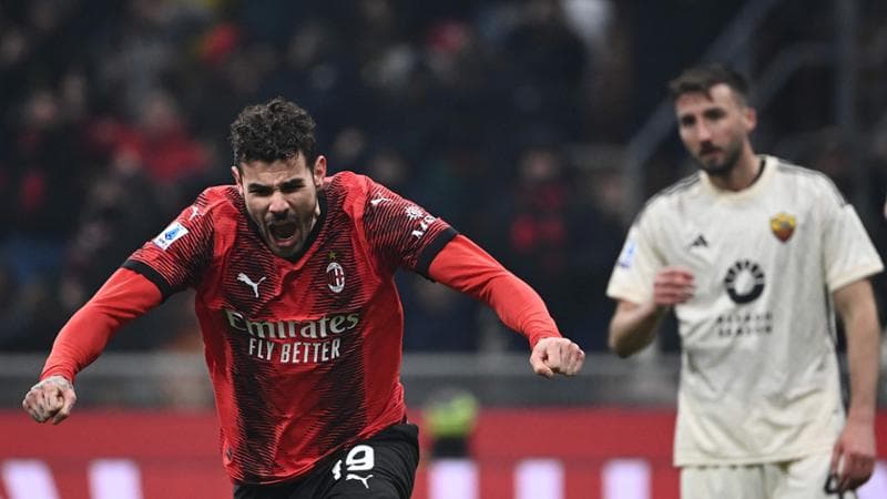 Milan-Roma 3-1: decidono Adli, Giroud e Theo Hernandez. Per i giallorossi è notte fonda