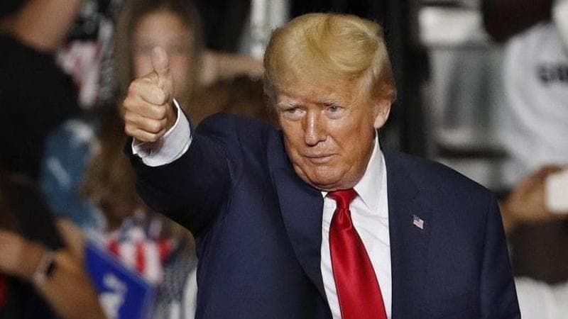 L’idiota con i capelli arancioni