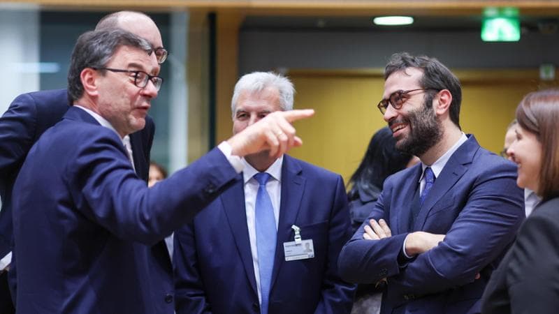 Mes, processo a Giorgetti. L’Ue studia il piano B: “Abbiano meno difese”
