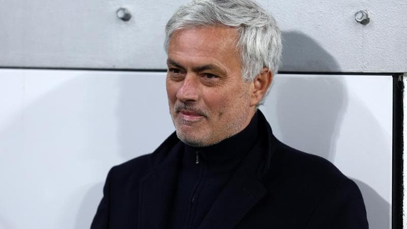 Stampa araba: Mourinho va all’Al-Shabab. Il 24 giocherebbe una amichevole con la Roma