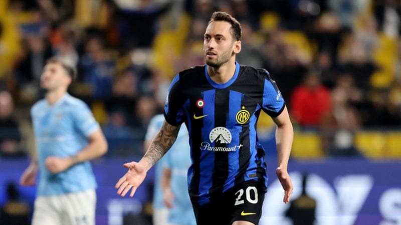 Hakan Calhanoglu
