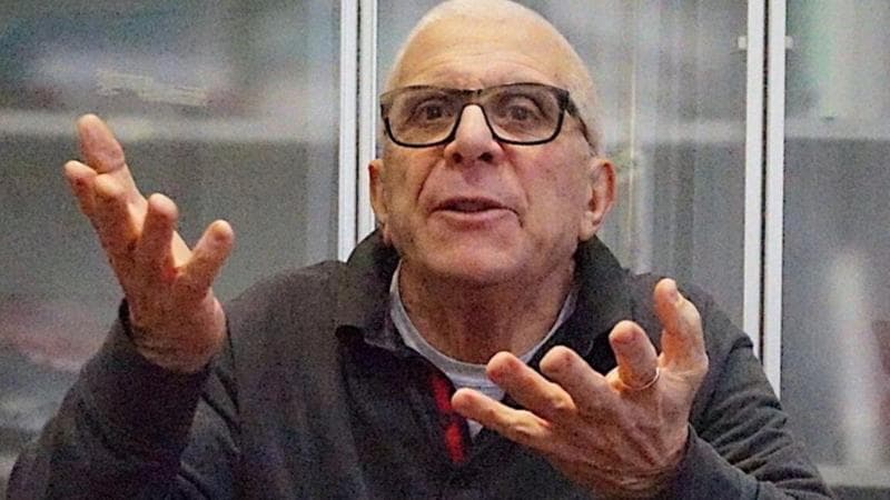 Il professore ingiustamente accusato.
