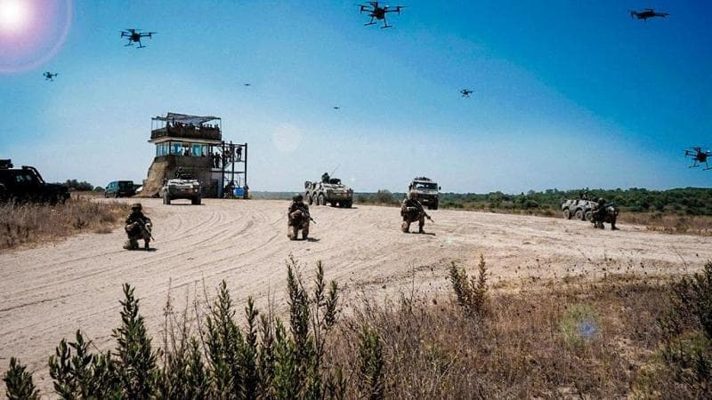 L’esercito italiano cambia pelle: due nuovi reggimenti per gestire droni e combattimenti cyber