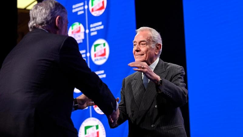 Ma l’esordio di Letta riaccende le voci sulla discesa in campo dell’erede Pier Silvio