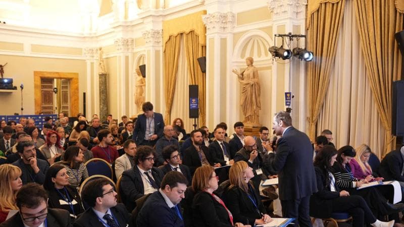 La Lega a caccia dei futuri dirigenti, in cattedra: Cassese, Tremonti e Piantedosi. Lezioni di sovranismo e malagiustizia