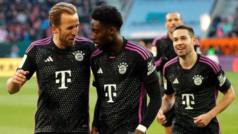 Bayern Monaco, Kane esulta con Davies