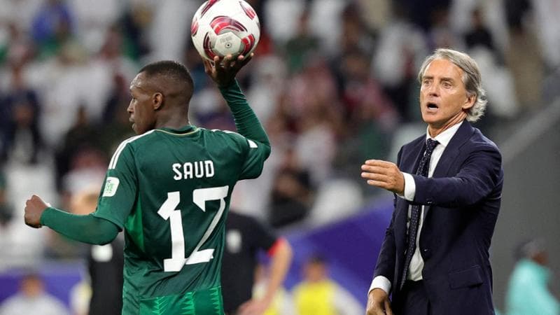 Roberto Mancini durante la gara tra Arabia Saudita e Corea del Sud