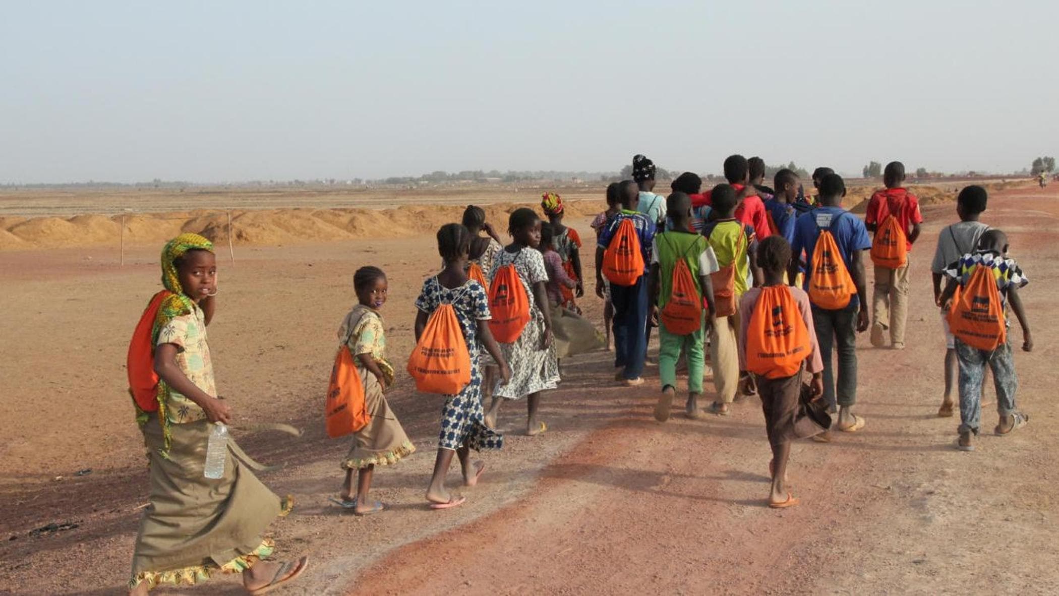 Mali, Menaka şehrinde dört binin üzerinde yeni yerinden edilmiş insan, gıda fiyatları hızla artıyor, bazı bölgelerdeki pazarlar boş