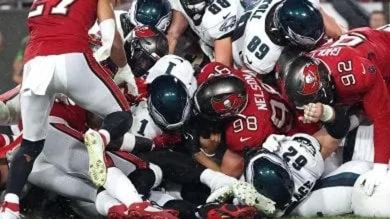 Eagles imperfetti e vincenti. Ma in Nfl tiene ancora banco l’uragano di touchdown dei Dolphins 