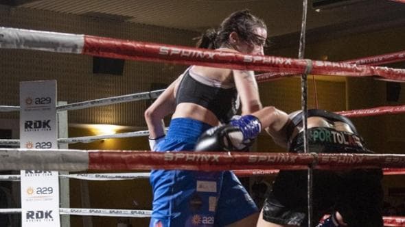 Martina Bernile: "Ero direttrice alle poste, ho lasciato tutto per la boxe''
