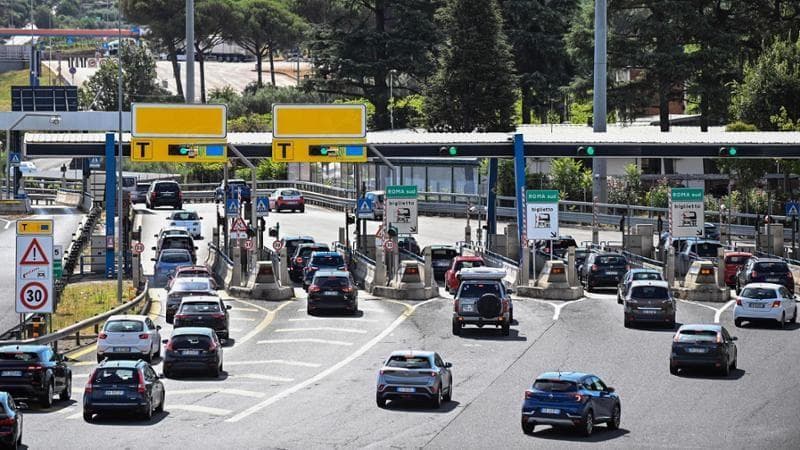 Rc auto, ancora rincari. Le soluzioni hi-tech per abbassare il premio assicurativo